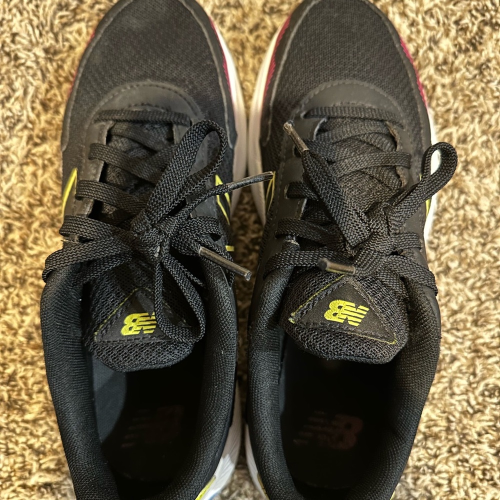 New Balance 545 V1 GK545BN1 Black Boys Running Shoes Sneakers Youth Size 5 /6.5W - Picture 7 of 9
